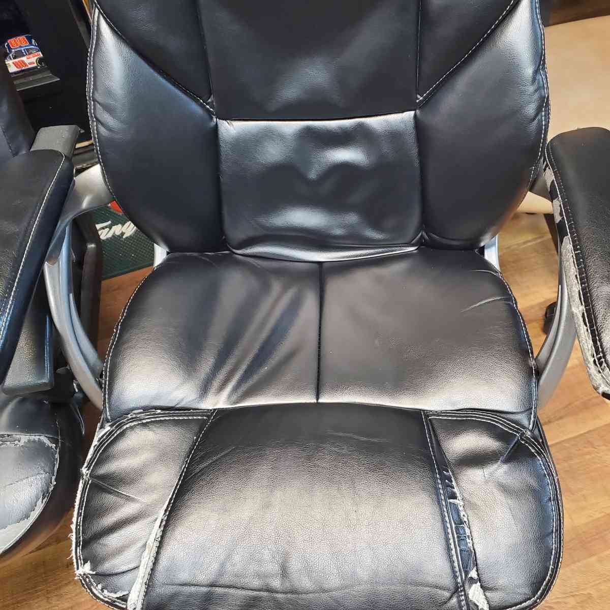 Office Chairs  4 Black And 1 Tan