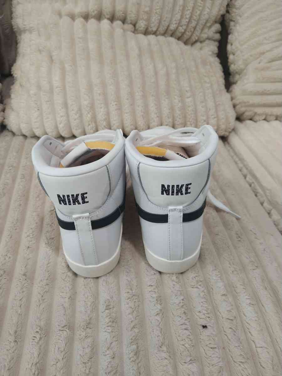 Nike Blazers mens size 11