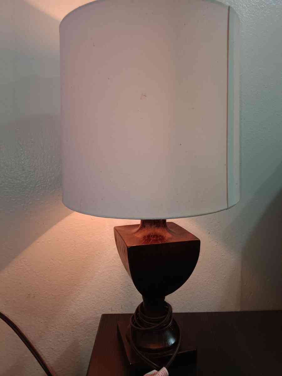 2 lamps in good condition