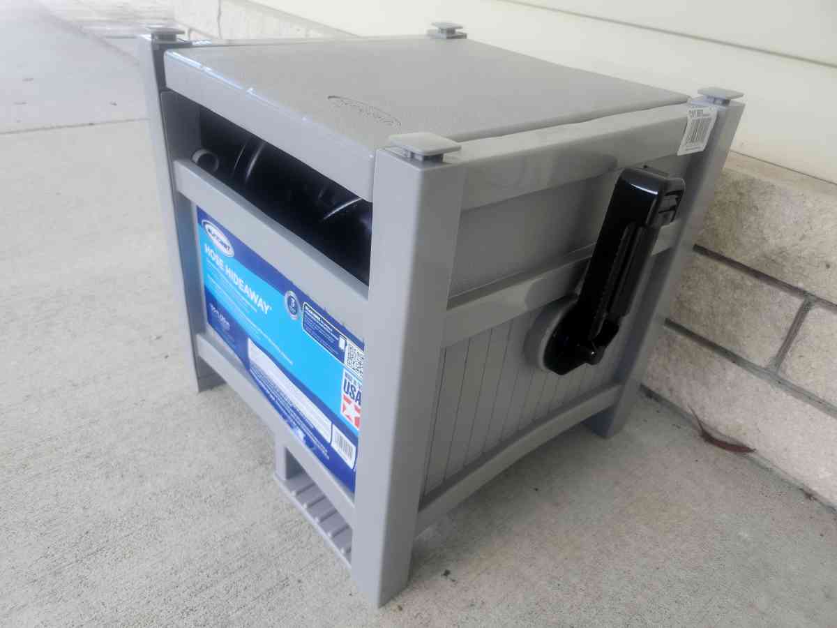 Suncast Hose Hideaway