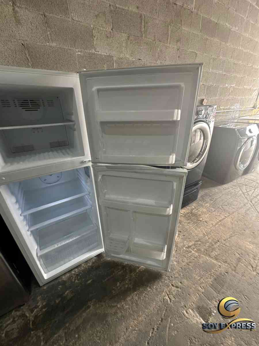 Haier refrigerator top and bottom