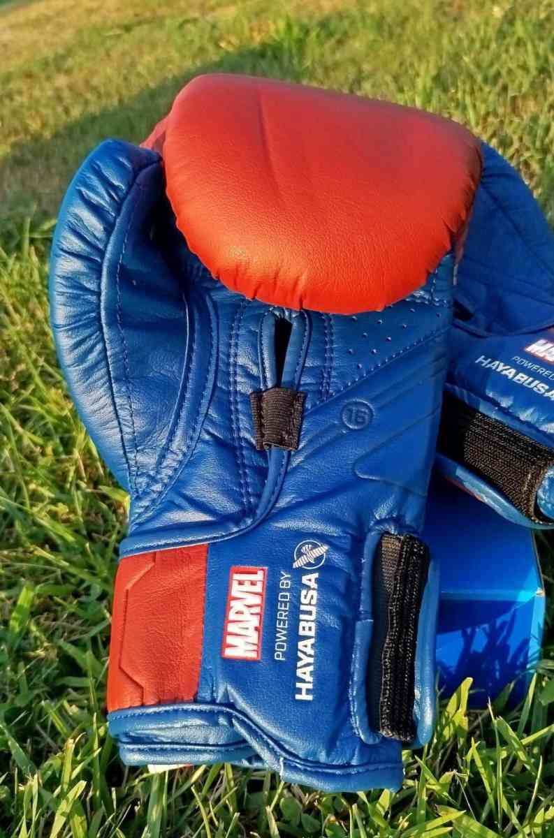 Marvels Captain Marvel Boxing Gloves