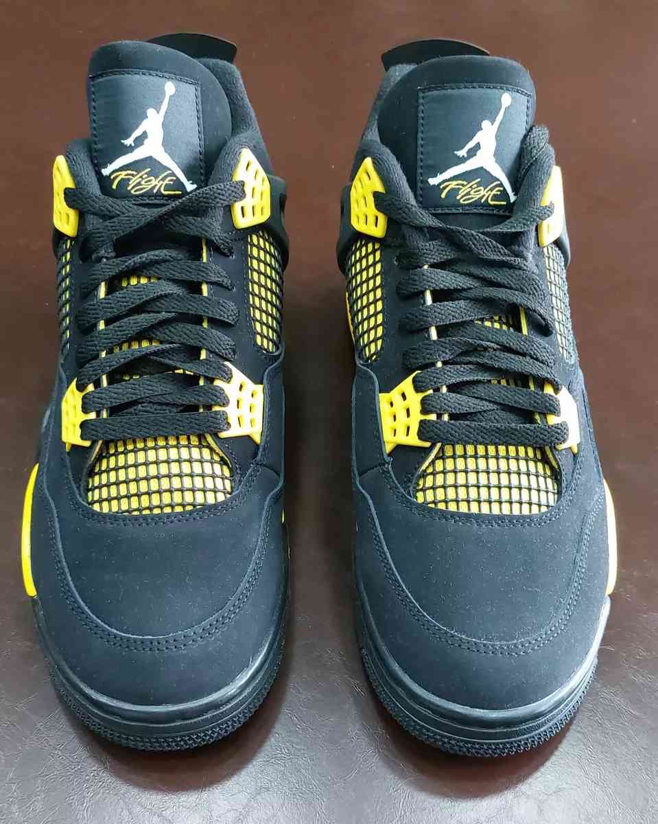Jordan 4 Thunder all sizes