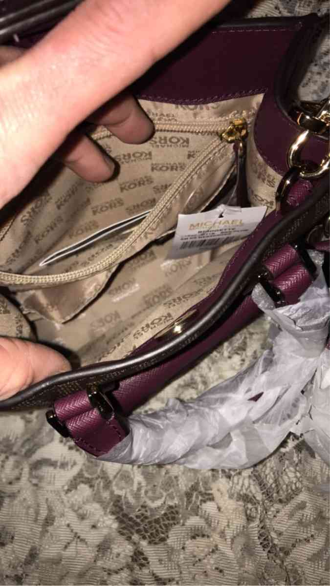 New MICHAEL KORS Bridgette Mini Messenger BrownPlum MK Logo