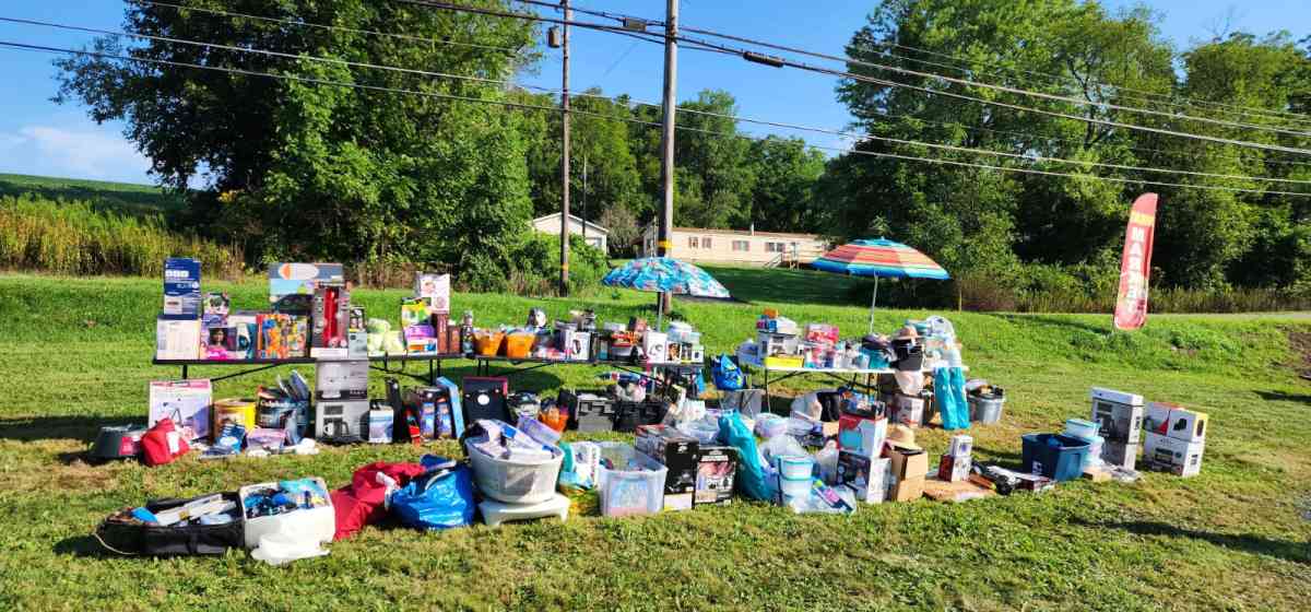 Toys Beach Chairs Camping  Tents Kitchen Items Accessories