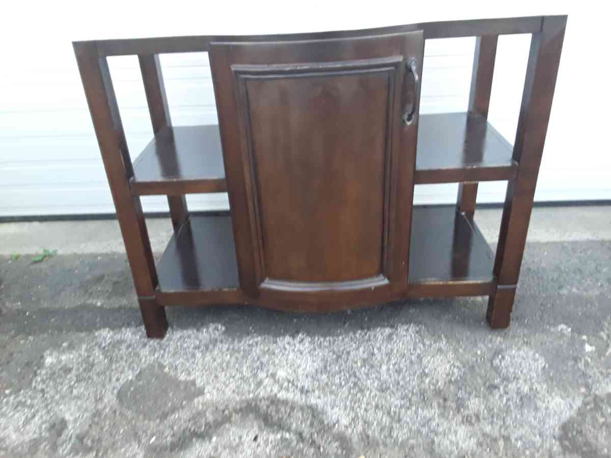 Nice Bathroom Vanity with Moen Faucet Very Clean Like New