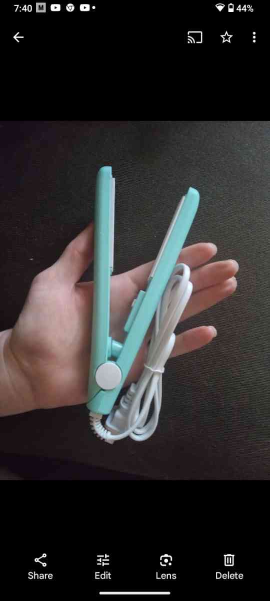 miniature straightener