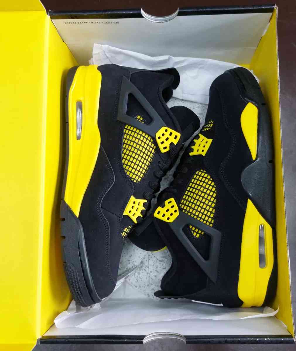 Jordan 4 Thunder all sizes