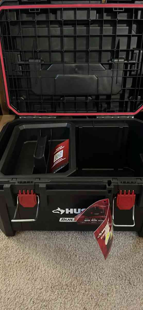 Large Husky Toolbox