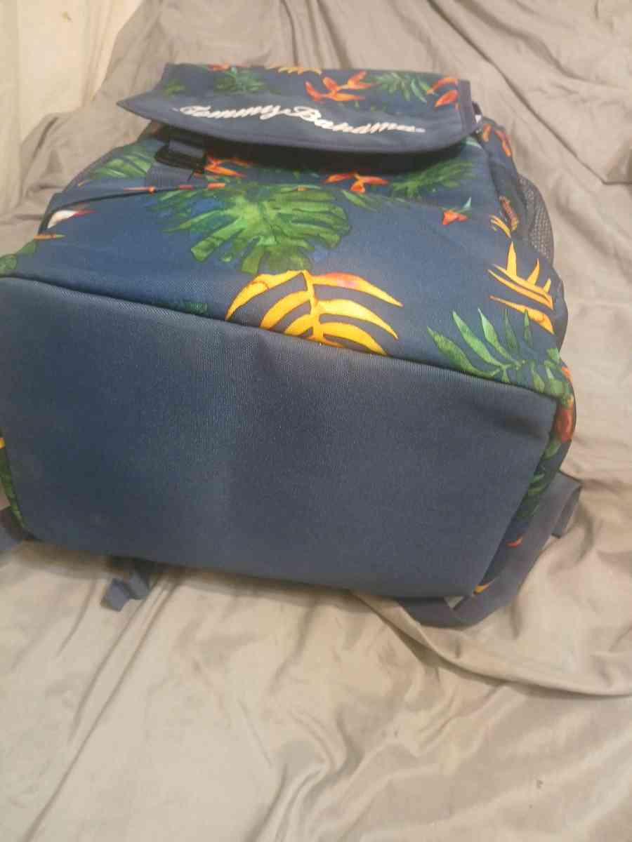 tommy bahama coller backpack