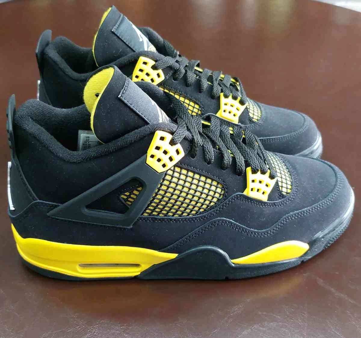 Jordan 4 Thunder all sizes