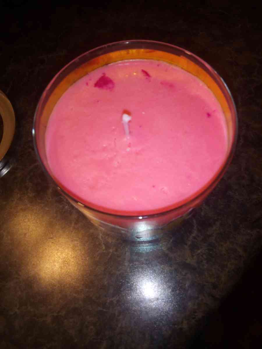 Homemade Rose scent candle