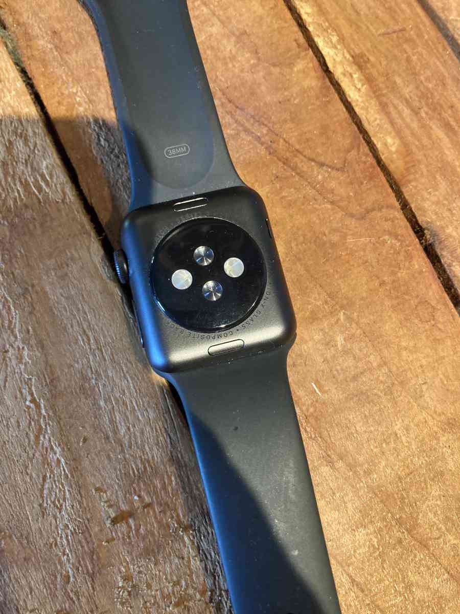 Black Band Apple Watch Series 3