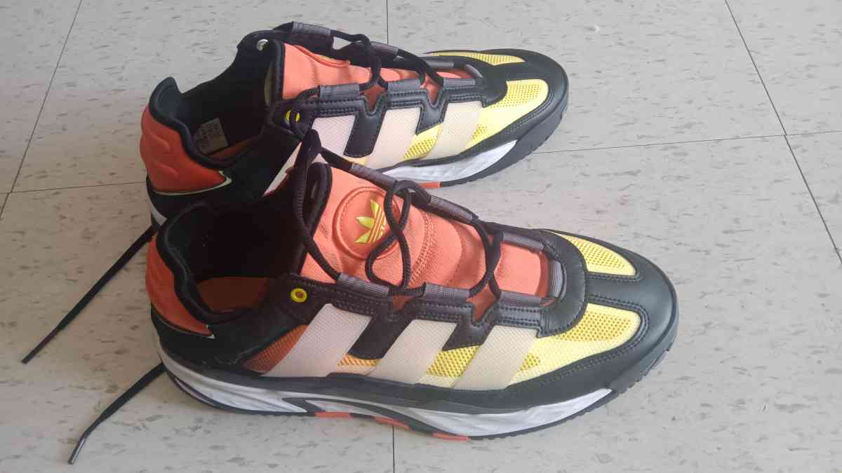 adidas mens nitball sneakers size 11 and half