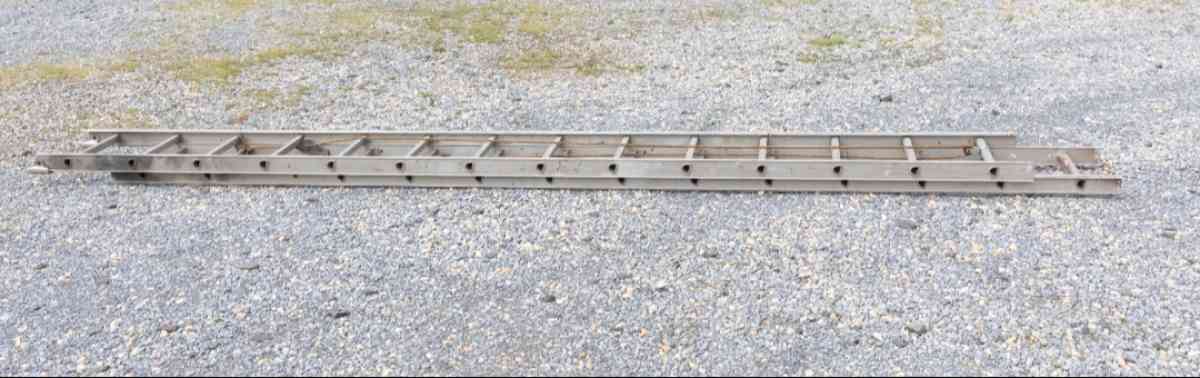 Aluminum Extension Ladder