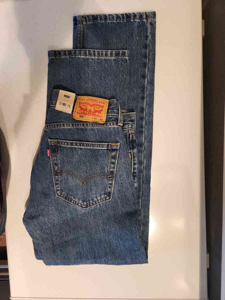NWT Mens 505 Levis Jeans 30X32