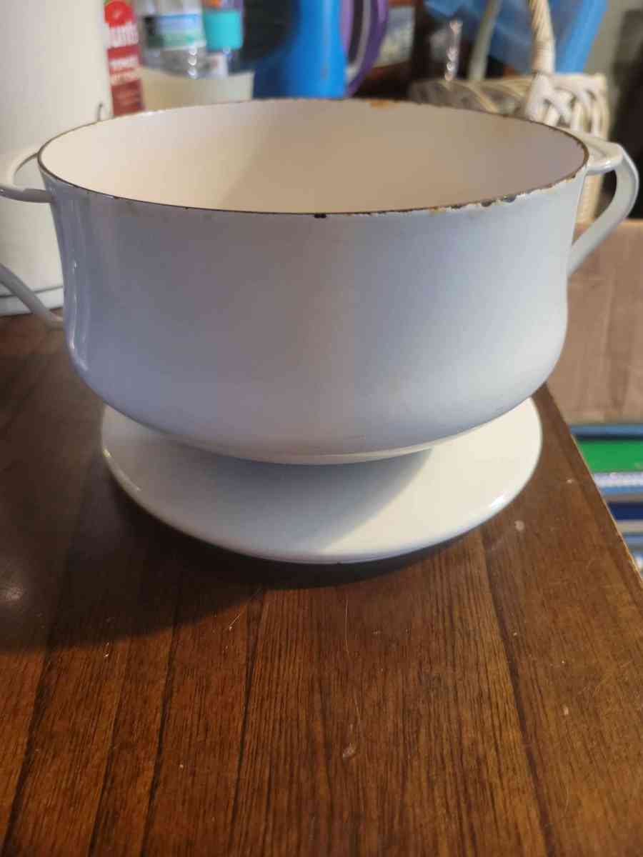 Vintage pot