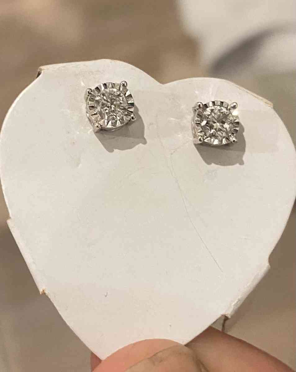 Diamond earrings