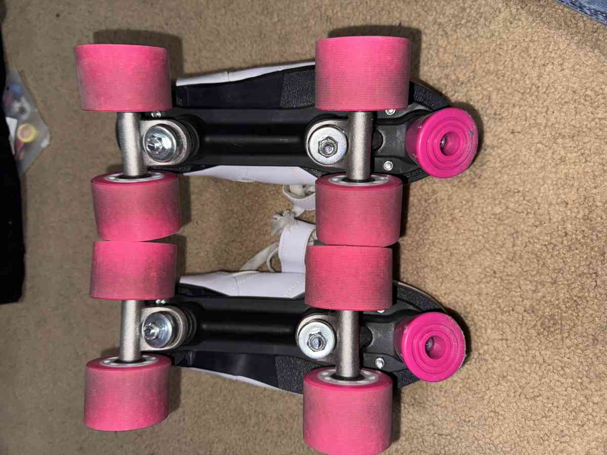 Bullet White and Pink Roller Skates