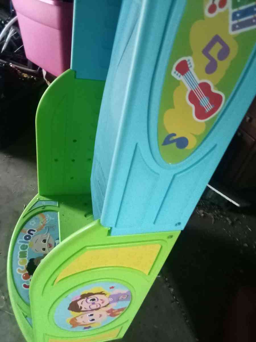 toddler bed