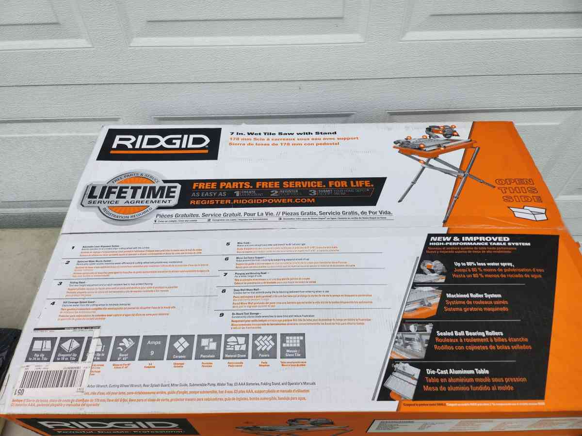 RIDGID Wet Tile Saw with Stand