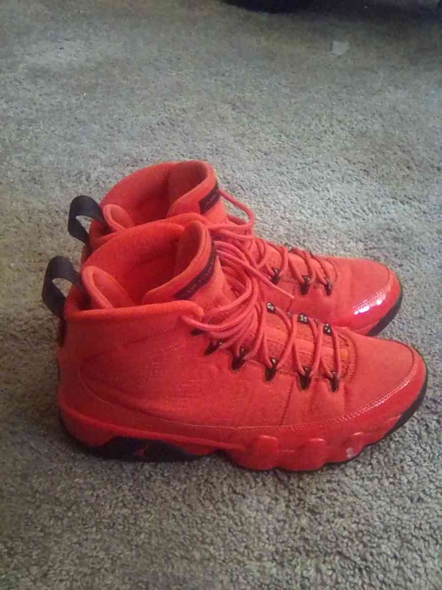 Jordan 9 Chile Red Size 9 Used Has Been Worn Please Read