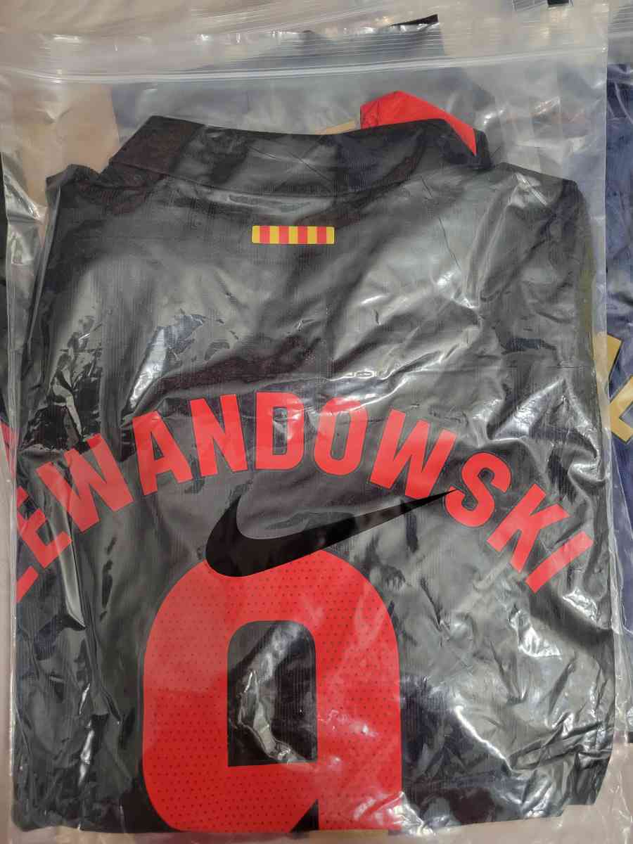 FC Barcelona Jersey Soccer Player Version Size L Lewandowski