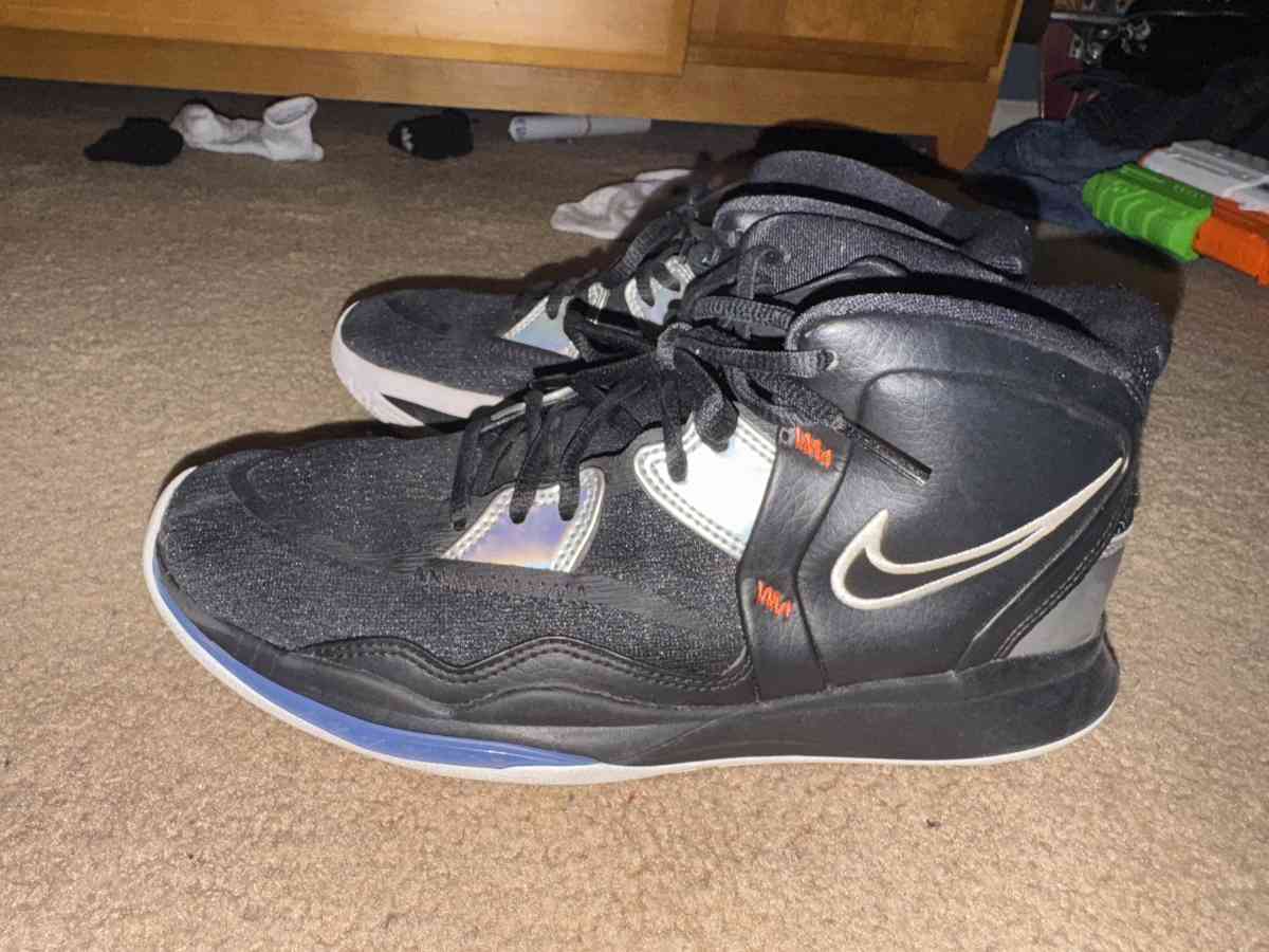 Nike Kyrie Court Shoes