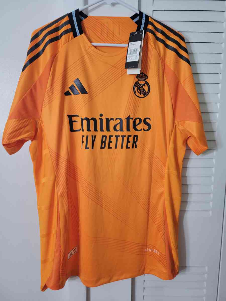 Real Madrid Jersey Soccer 2025 Player Version Size L XL