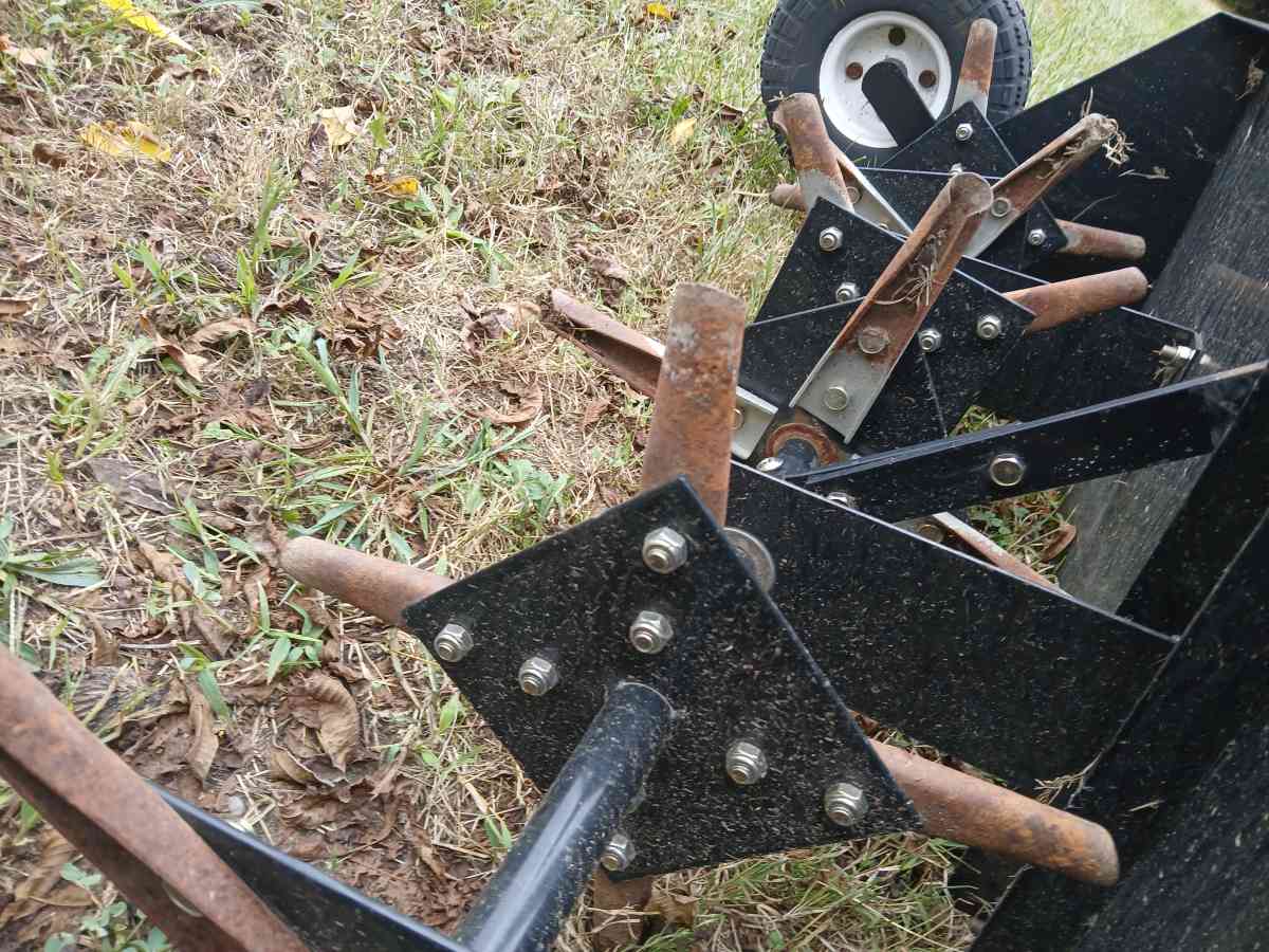 YITAMOTOR 48 Tow Plug Lawn Aerator with Universal HitchBlack