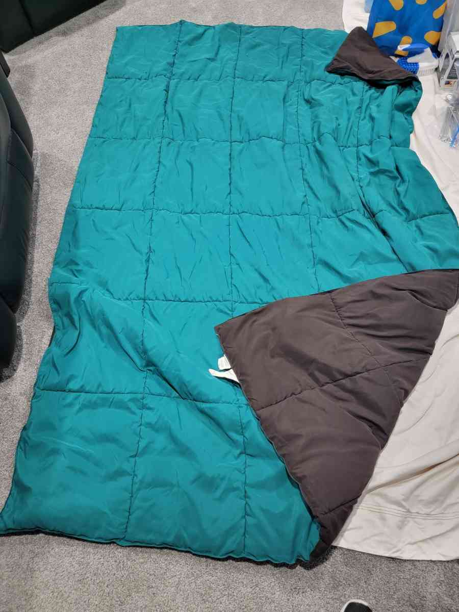 reversible twin comforter