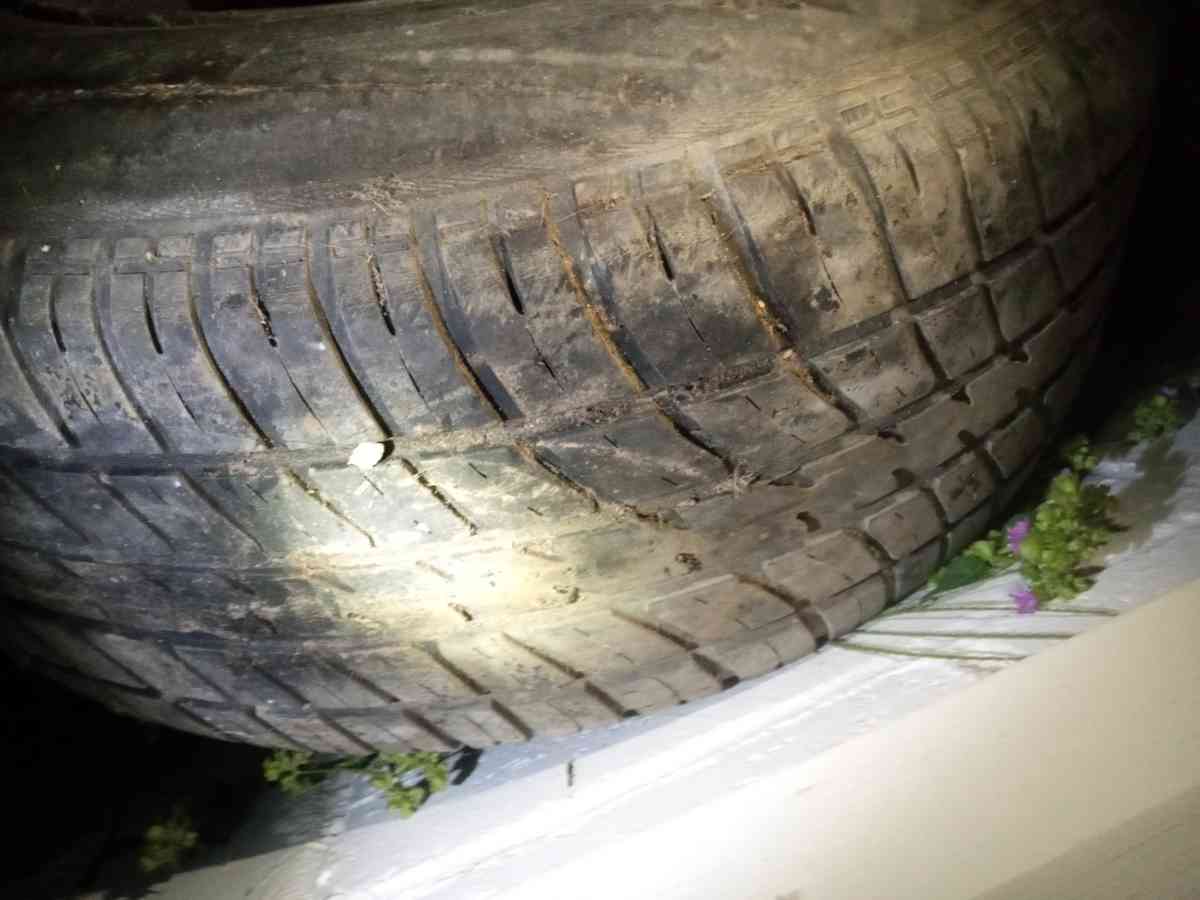 18 in 6 lug Chevy rims x3