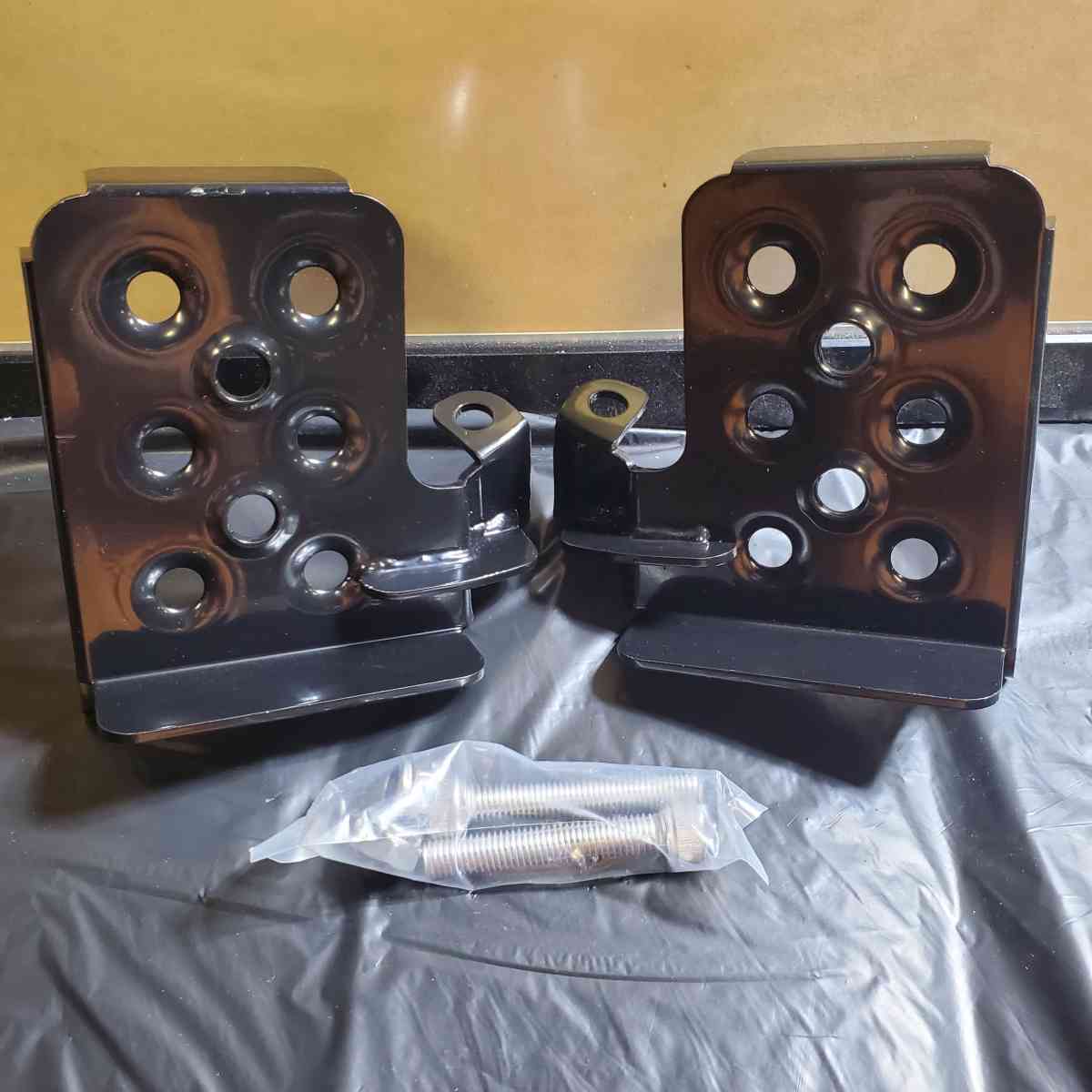 Jeep Front Foot Pegs  Rests For 9706 TJ  RRR Auto