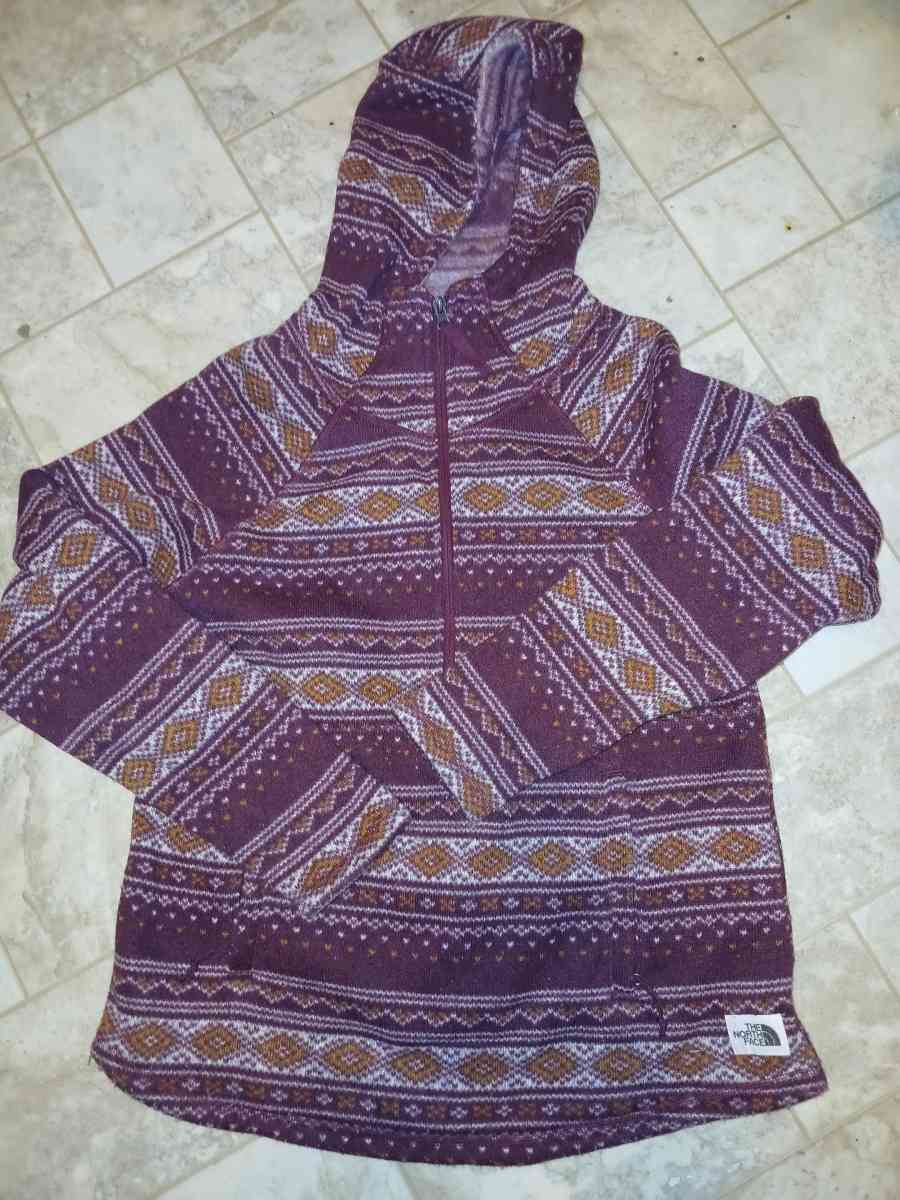 north face sweater