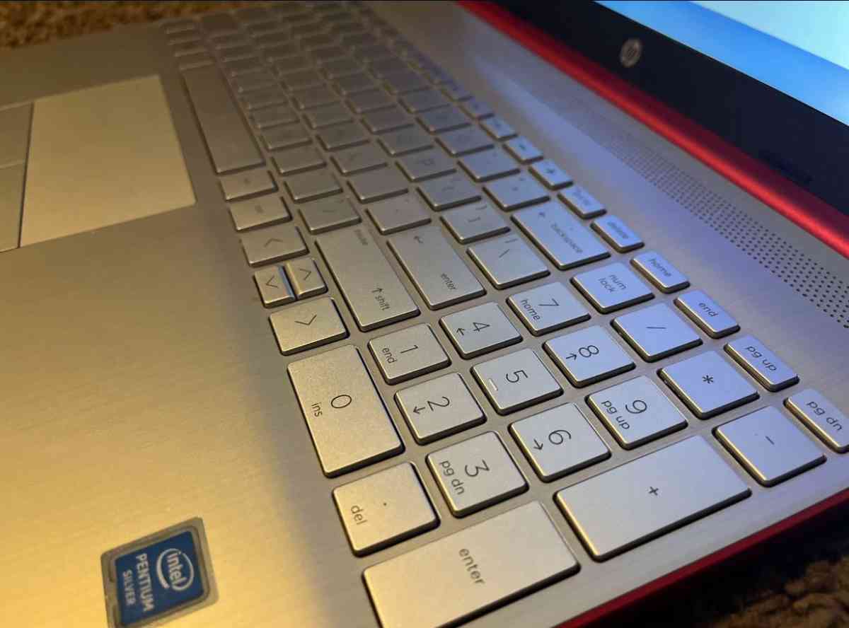 Red Hp Laptop