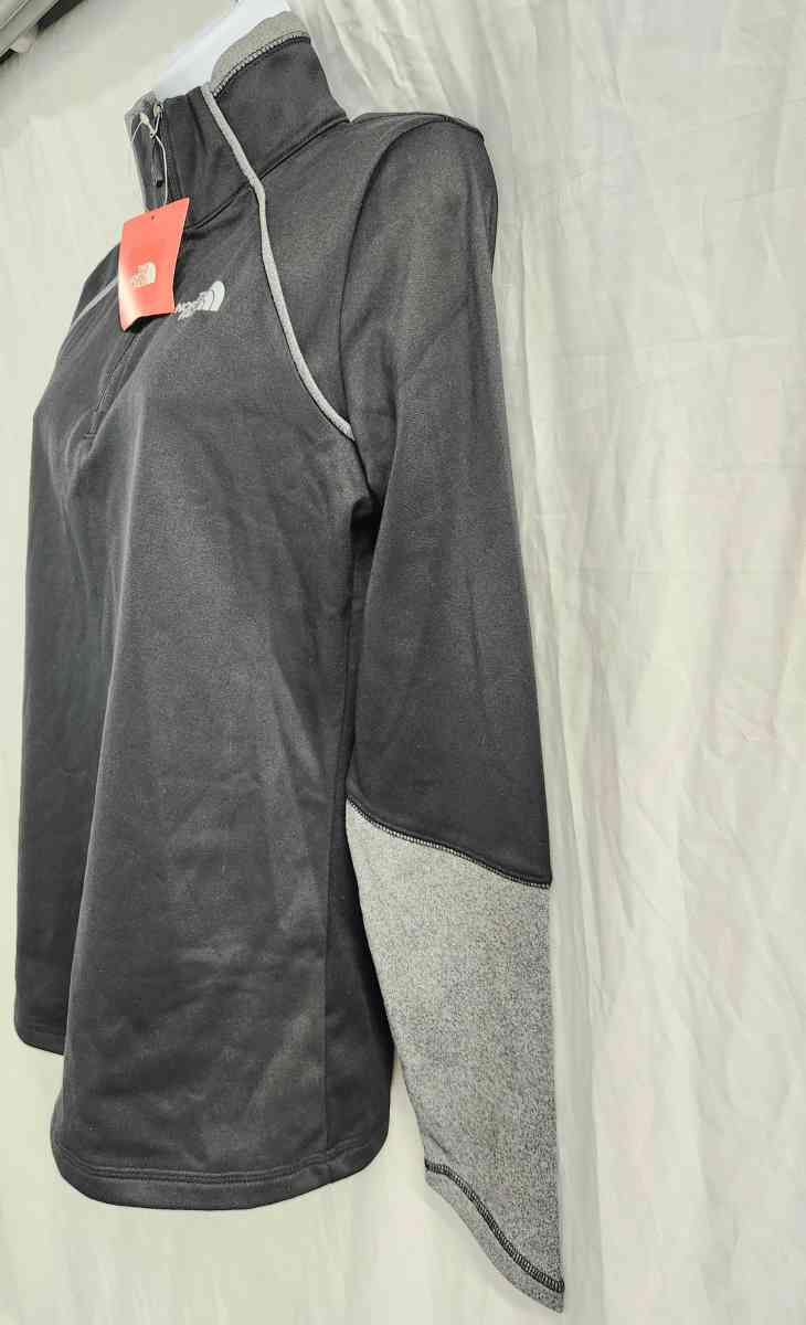 The Northface Athletic Outdoor Womens 100 Cinder Pullover