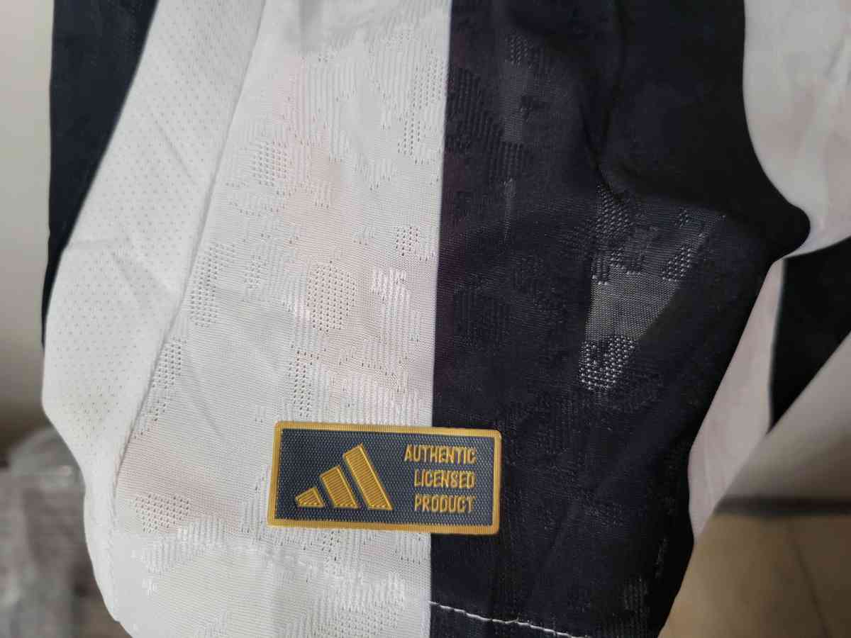 Juventus Jersey Soccer 2025 Fan Version Size L Chiesa