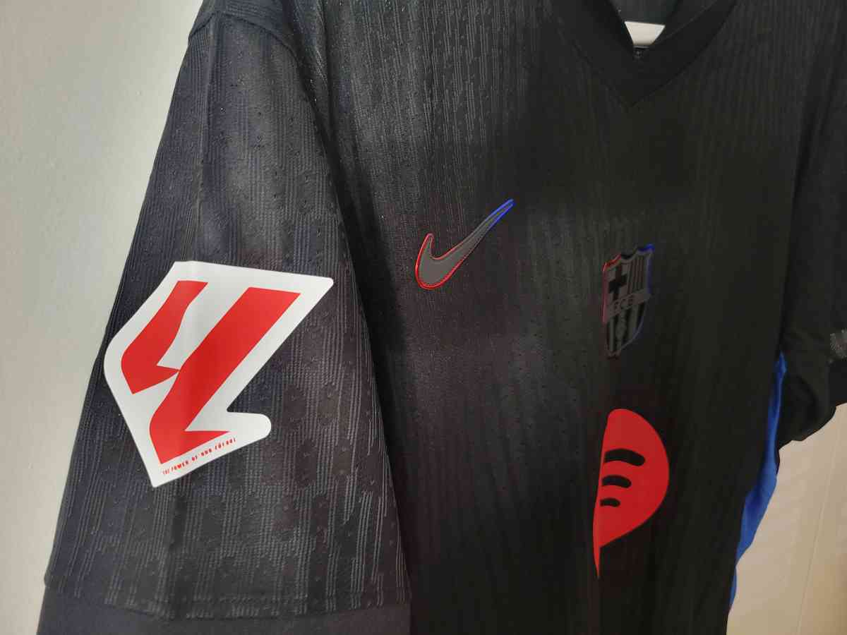 FC Barcelona Jersey Soccer Player Version Size L Lewandowski