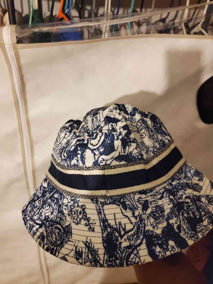 Dior bandana signature logo bucket hat