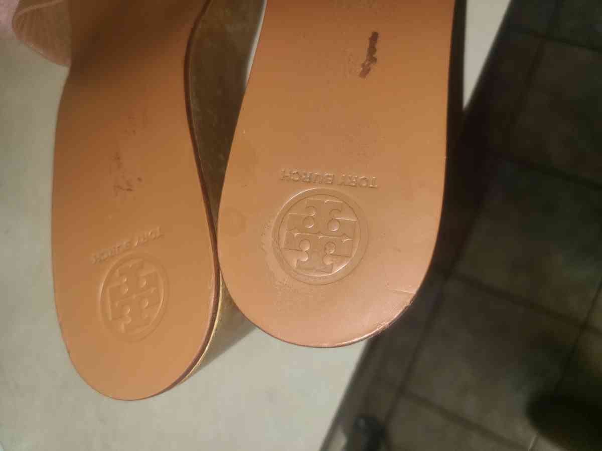tory burch leather platforms size 8 brown color
