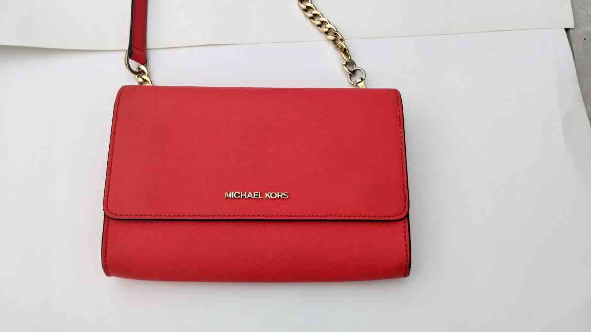 Saffiano Leather Michael Kors Crossbody