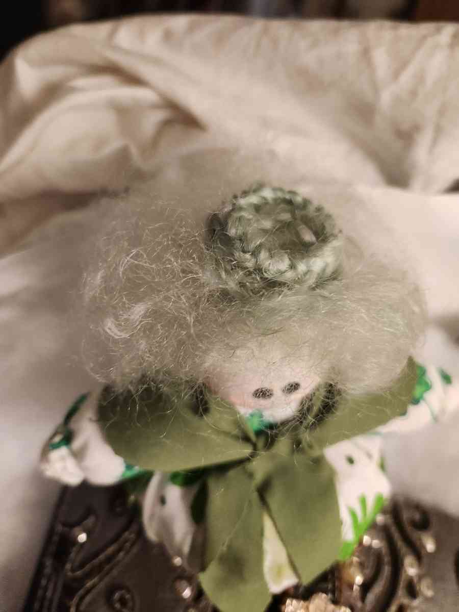 miss lucky pin cushion