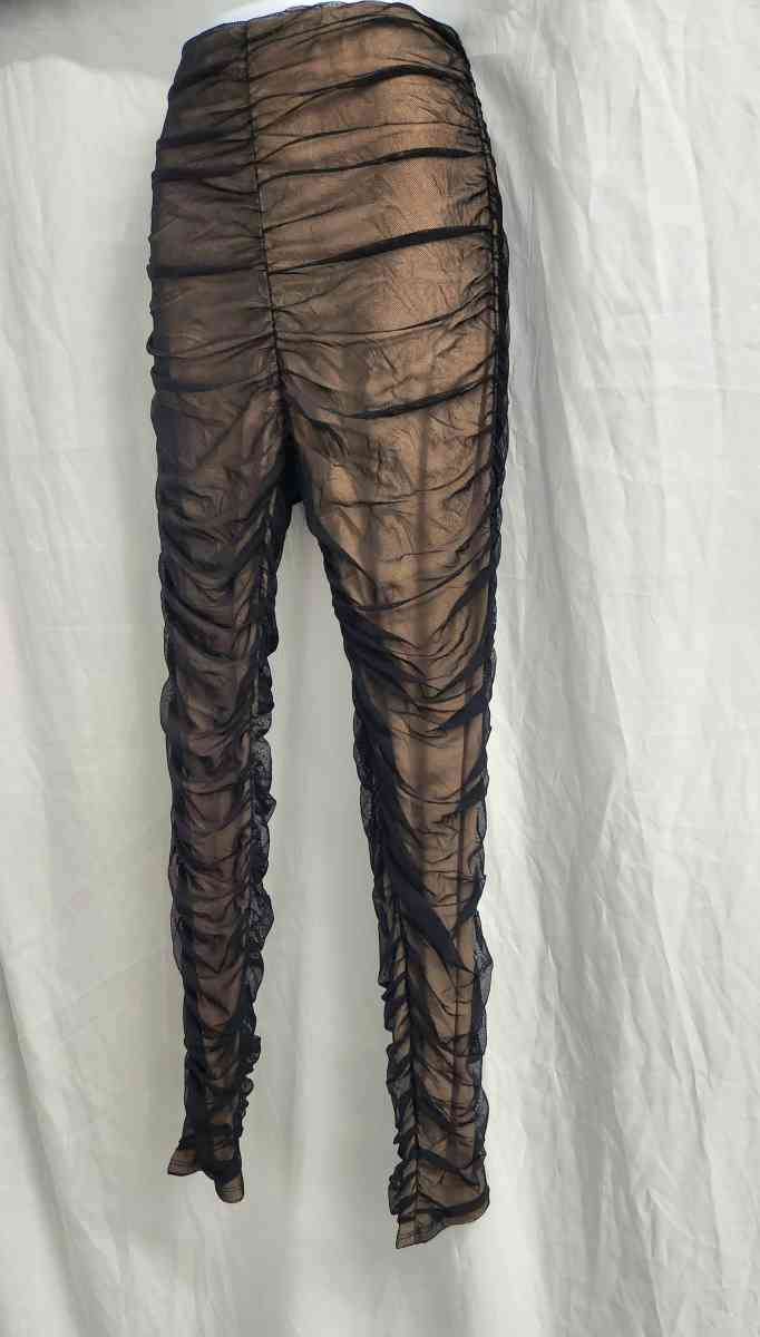 Fashion Nova Nude w Black Overlay Ruched Leggings Womens M