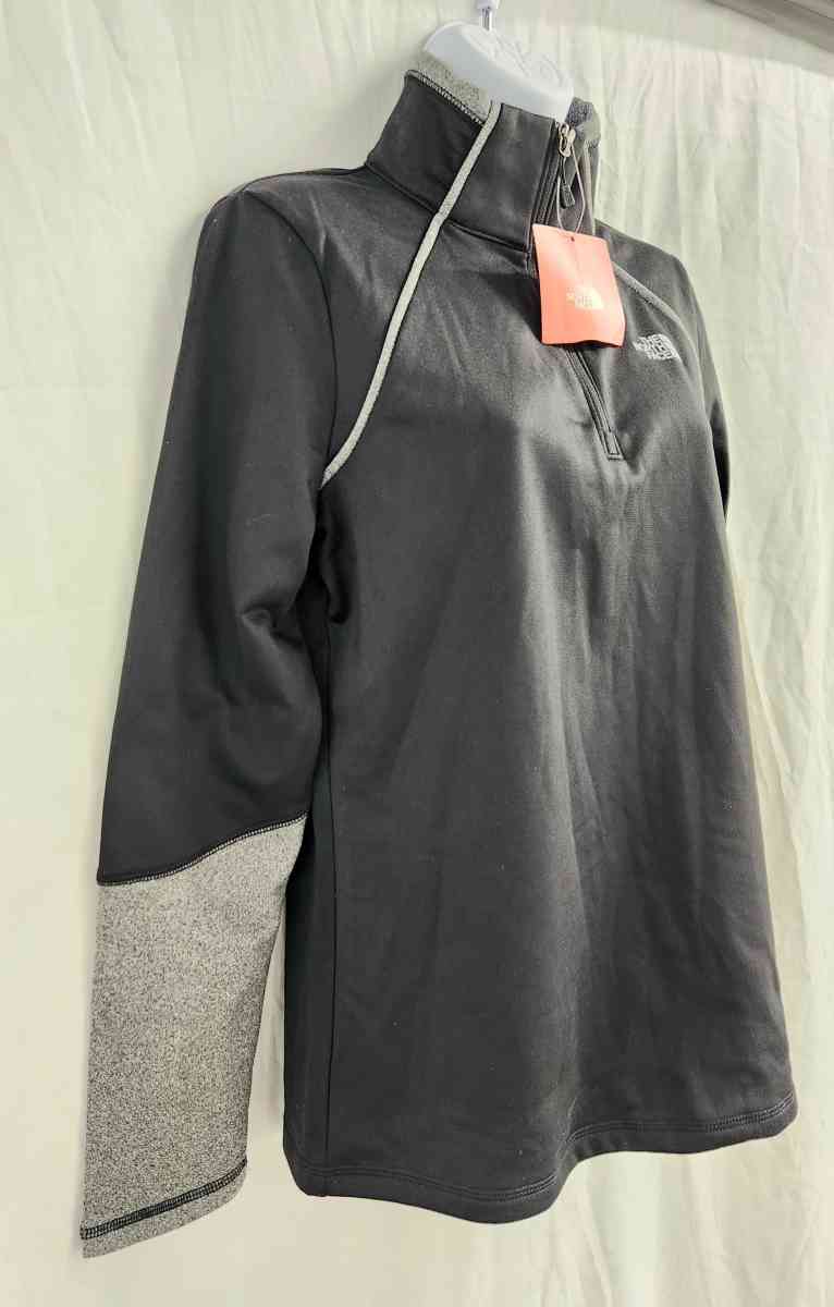 The Northface Athletic Outdoor Womens 100 Cinder Pullover