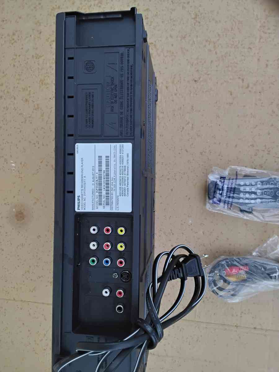 Nice Black Phillips VHS and DVD Player OEM Factory New