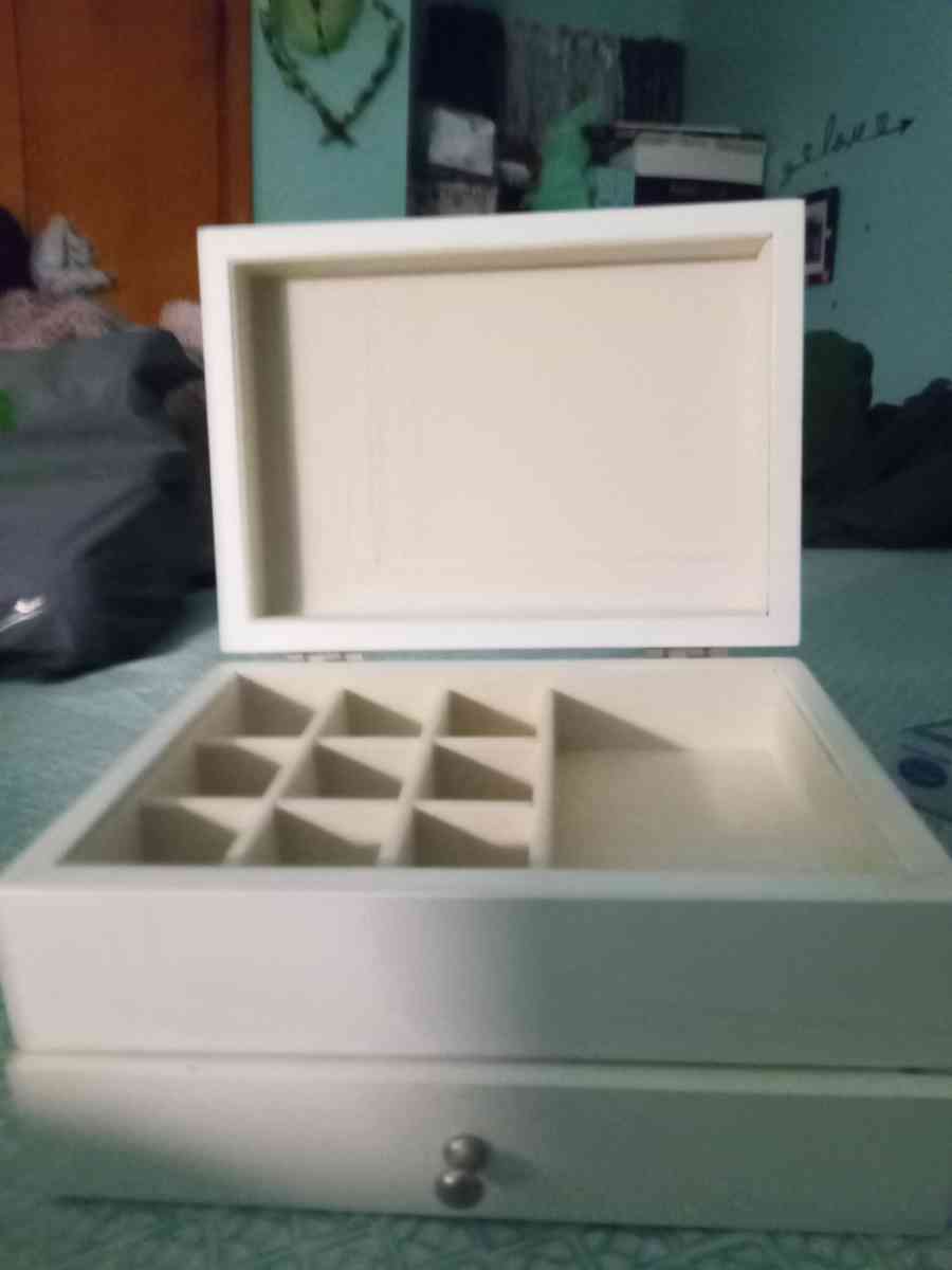 jewelry box white
