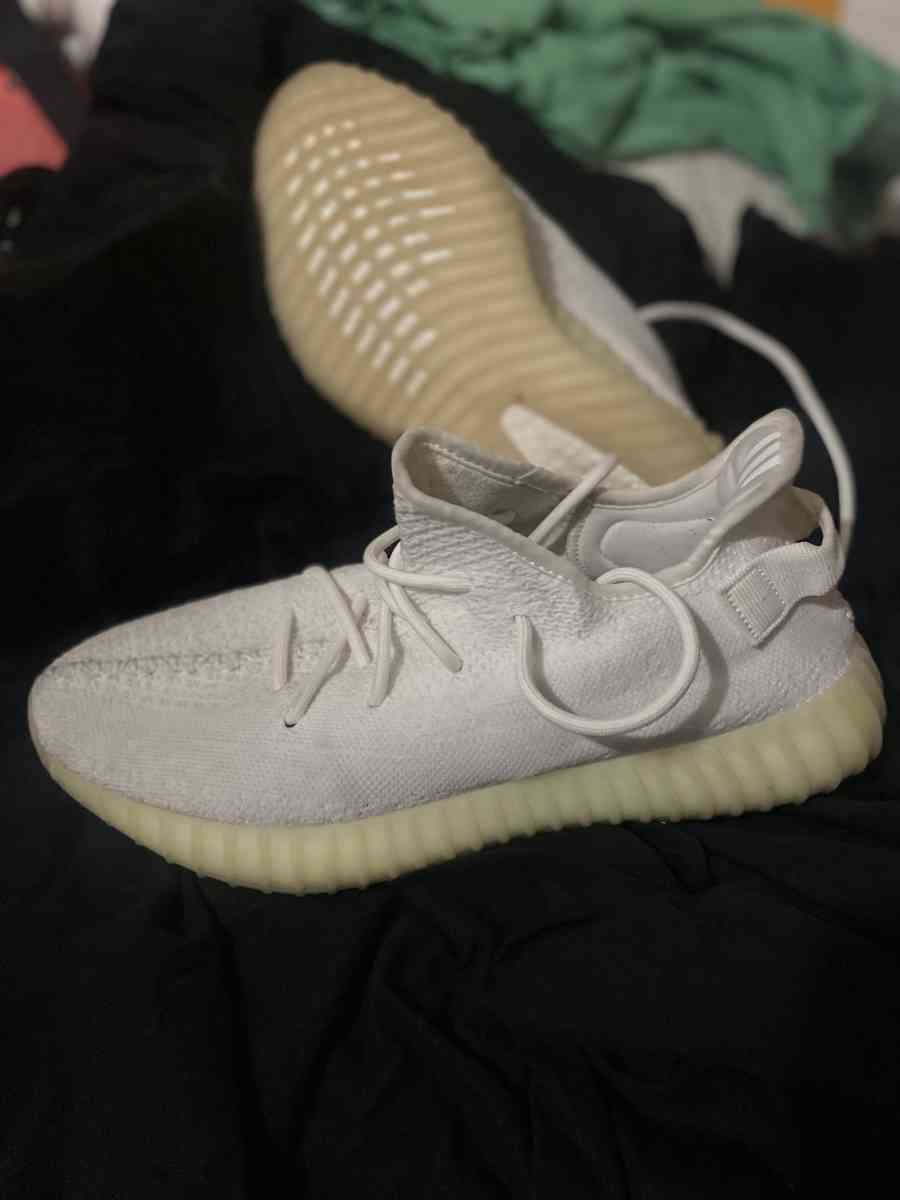 Yeezys cream Boost 350 V2