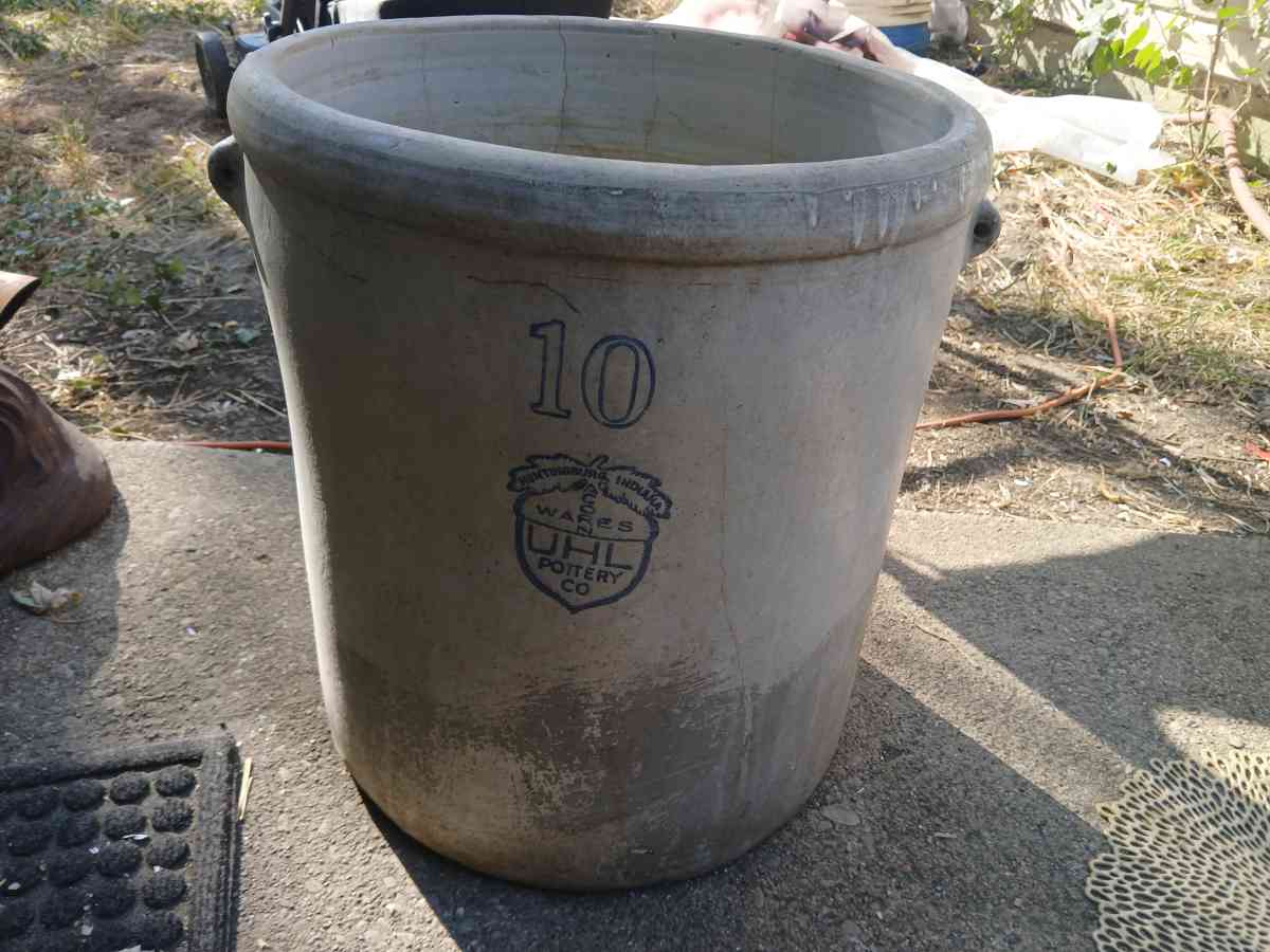 UHL Pottery Co Acorn Wares 10 Gallon Stonewa