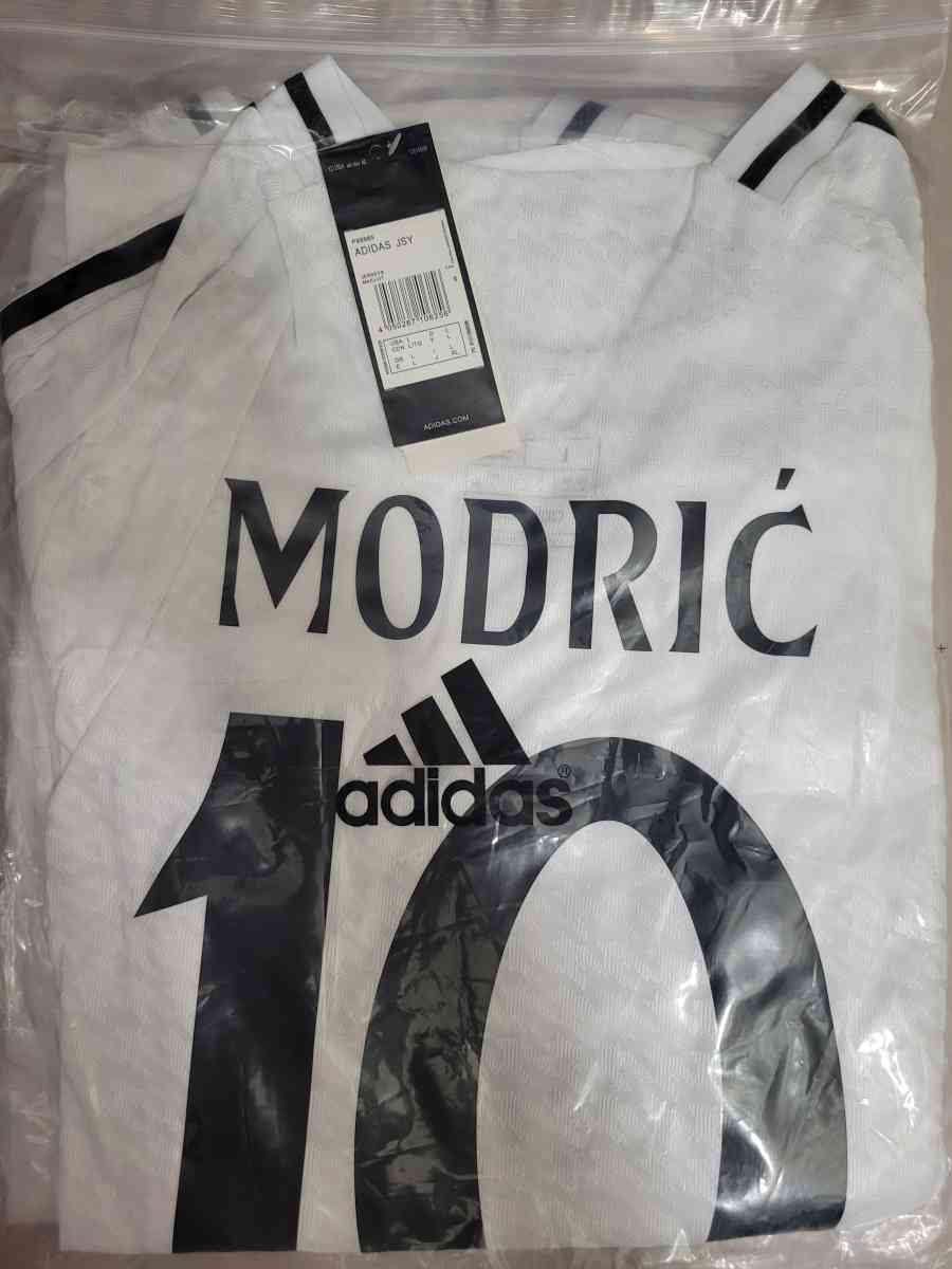 Real Madrid 2025 Player Version Size L 2XL Modric