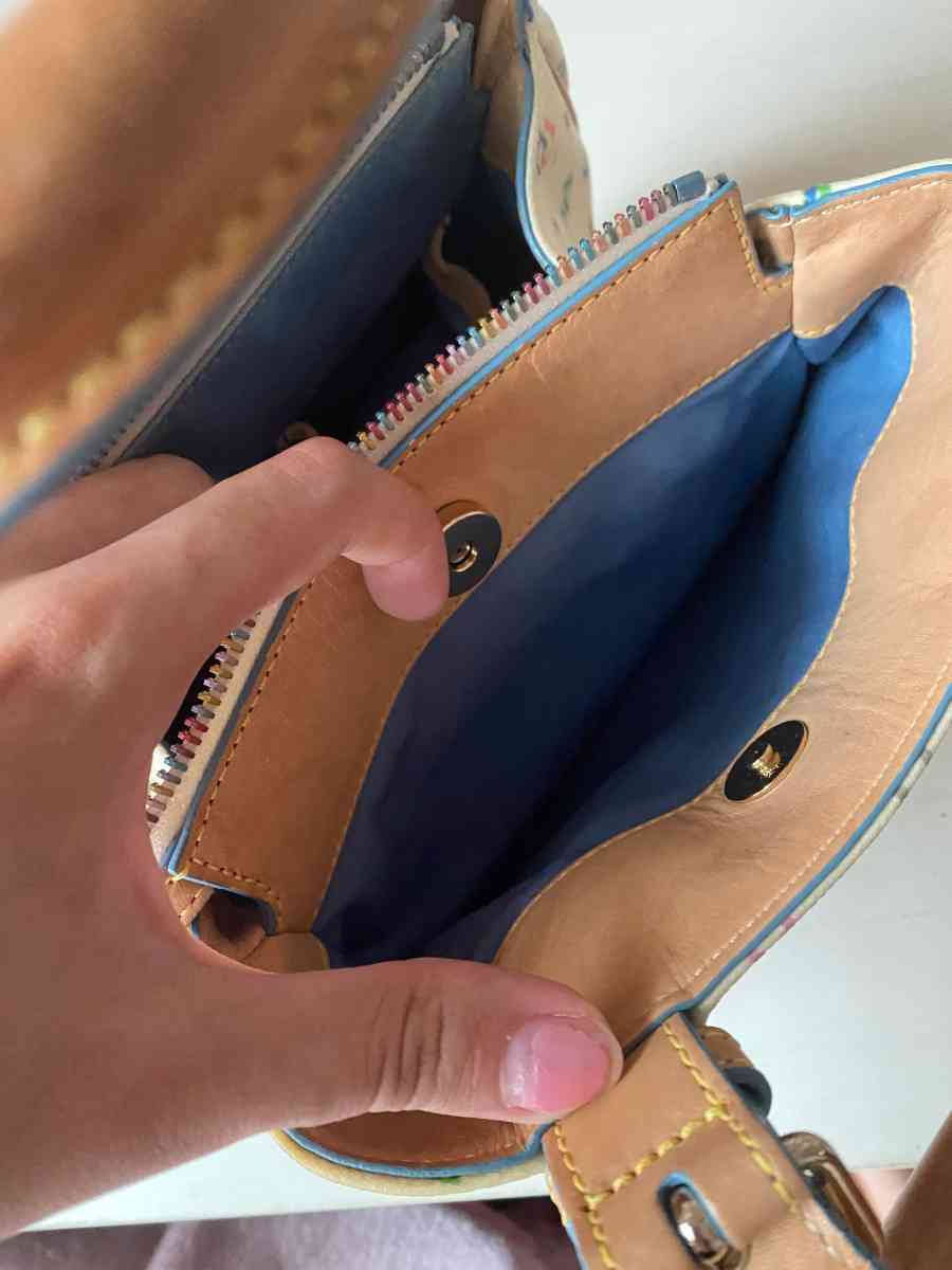 dooney Bourke Small leather multicolor used   mini tote